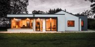 Connecting an extension